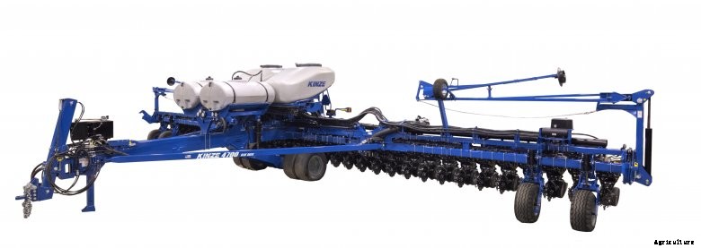Kinze-4700-planter-photo